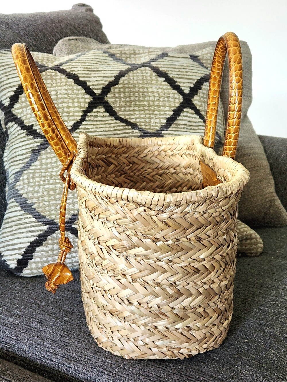 🌞Pamela Munson🌞 - Cognac Beach & Town Woven Seagrass Tote Bag - Picture 4 of 12